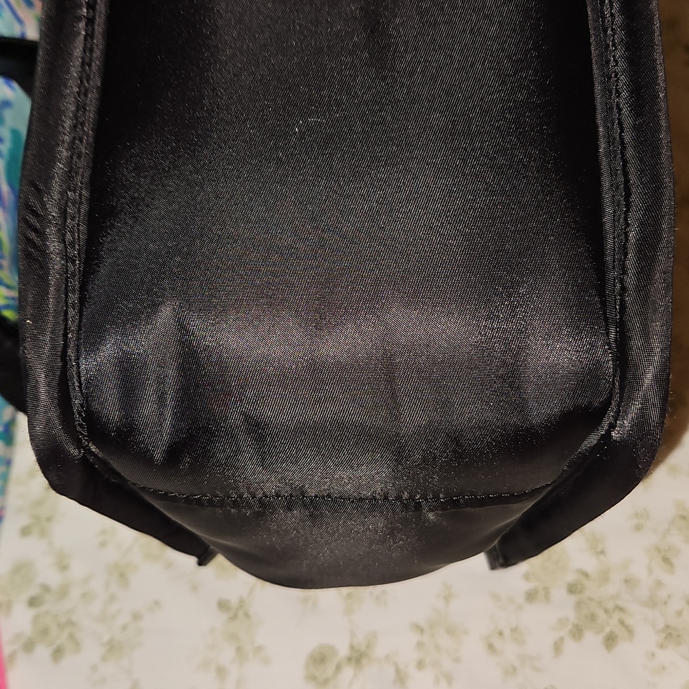 Marc Jacobs Black Crossbody Tote with Logo Patch - Picture 8 of 13